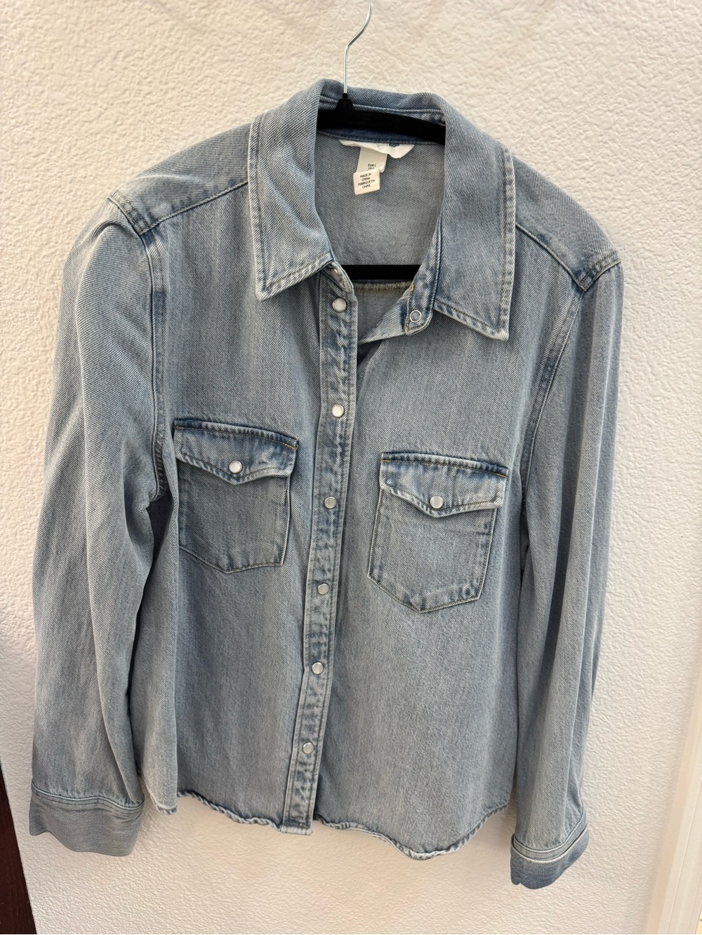 H&M Light Blue Denim Button-Front Shirt